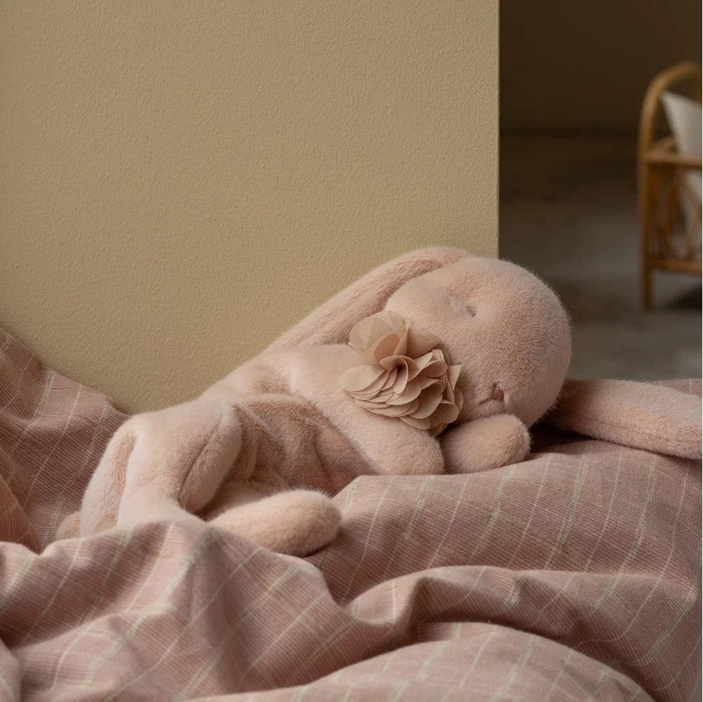 Conejito durmiente de peluche, Pequeño - Empolvado