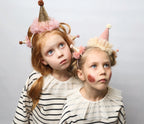 Diadema con sombrero de fiesta Tilda