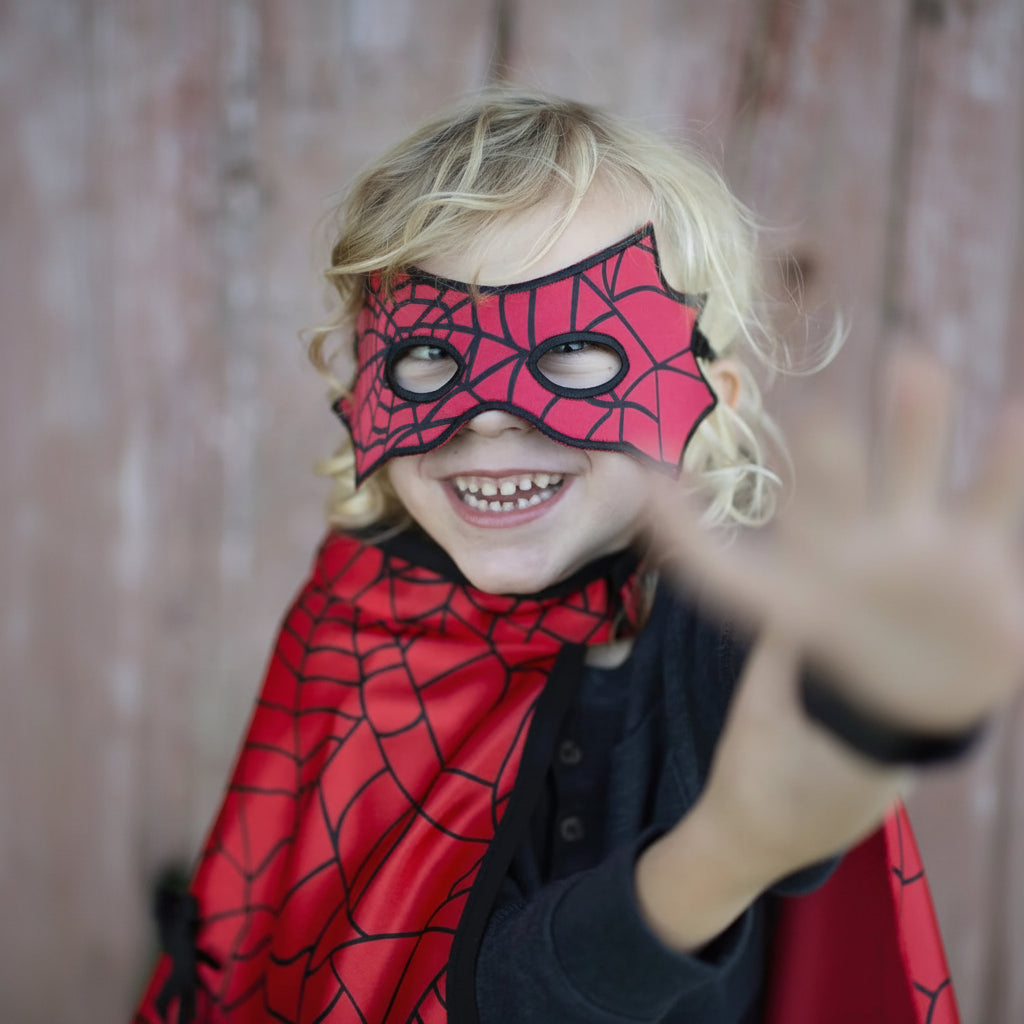 Capa reversible con máscara batman/araña