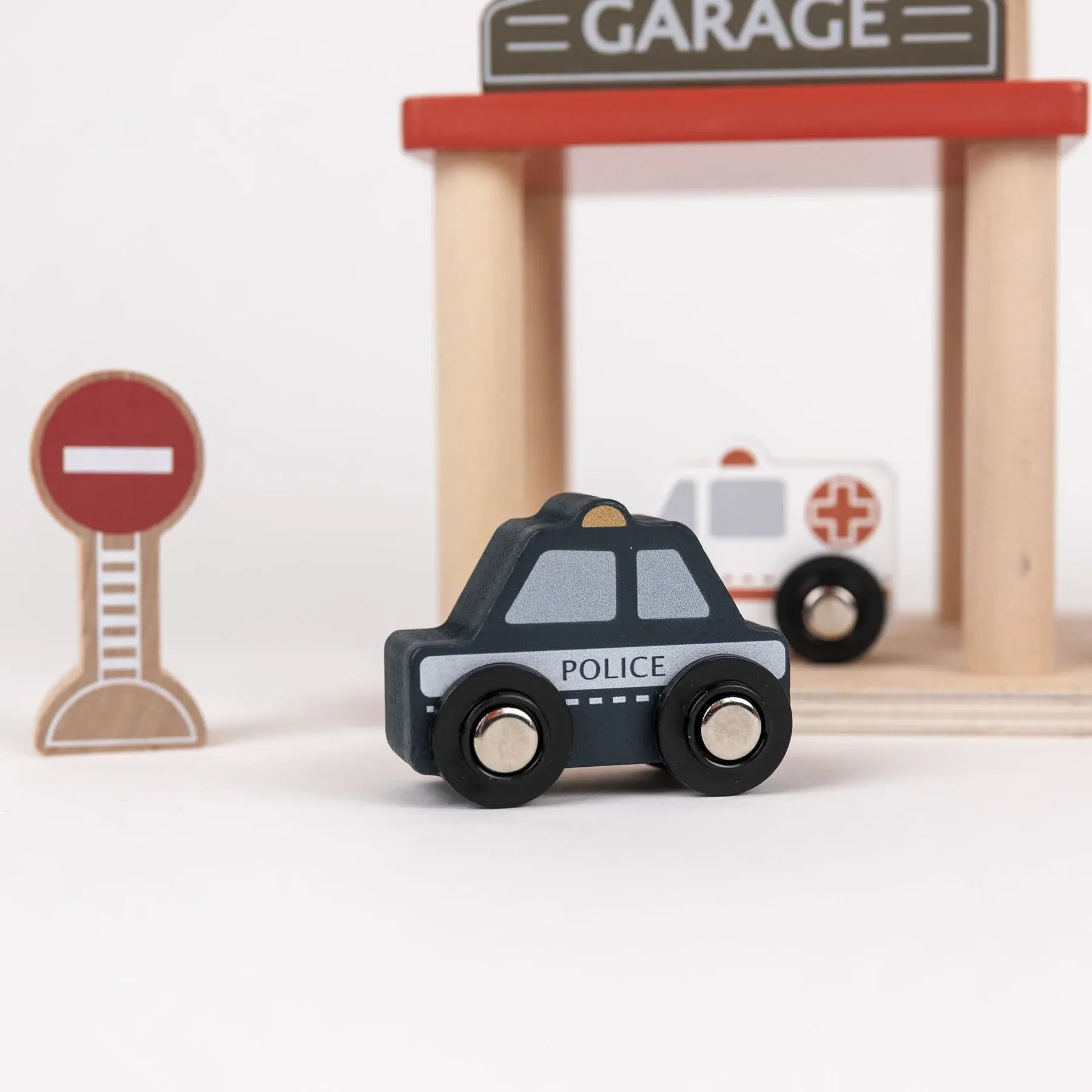 Garaje con coches