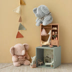 Elefante de peluche grande - empolvado