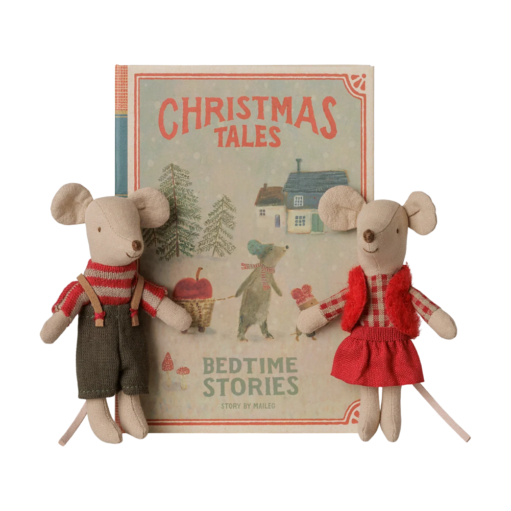 Ratones gemelos navideños en libro