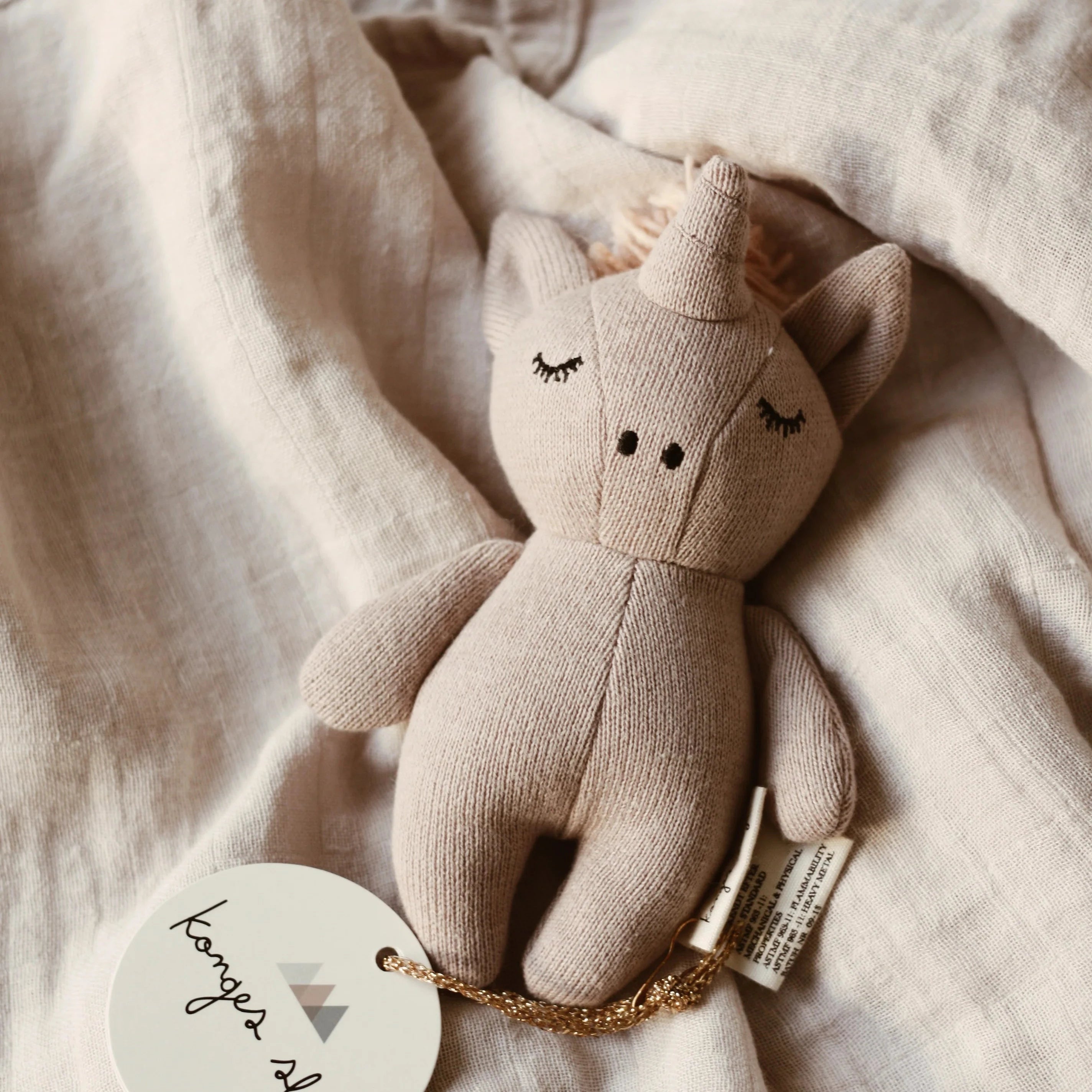Mini unicornio sonajero