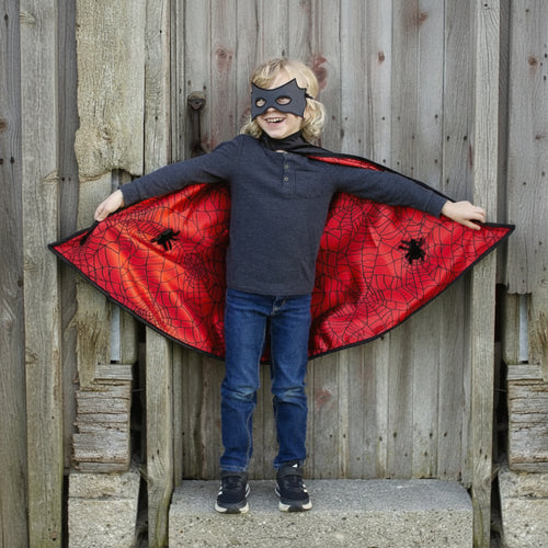 Capa reversible con máscara batman/araña