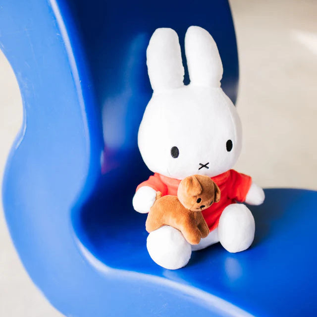 Miffy con perrito