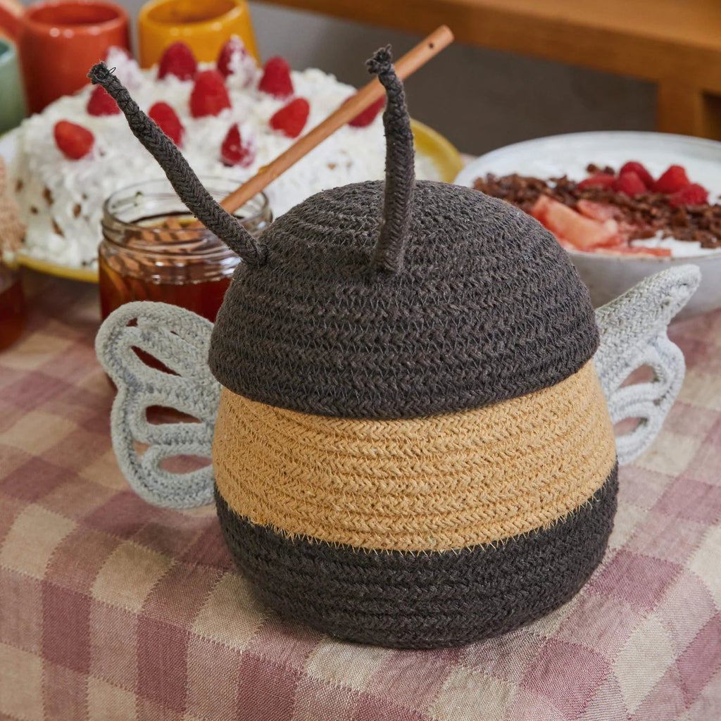 Cesta Bee